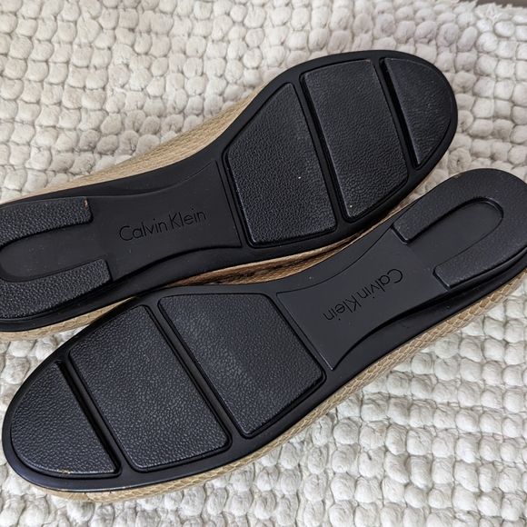 Calvin Klein Flats Size 6.5 - Picture 6 of 8